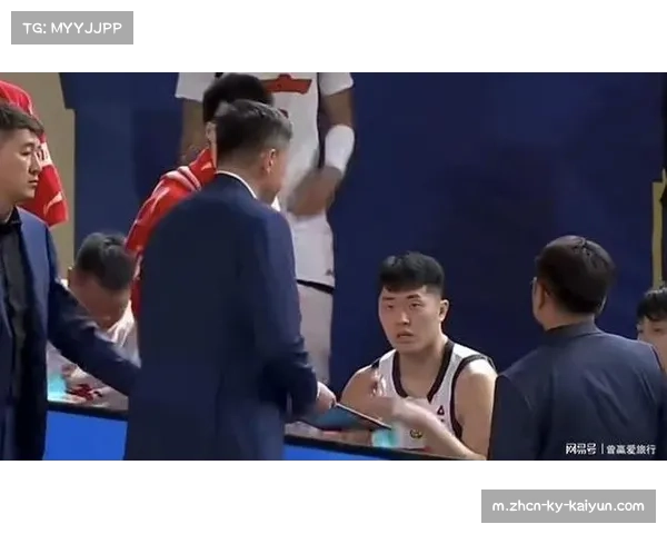 杜锋轮换策略争议：张皓嘉杜润旺组合移动缓慢成漏洞